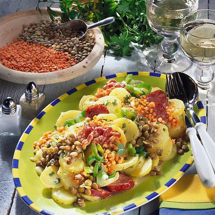Lauwarmer Kartoffel-Linsen-Salat Rezept Lauwarmer Kartoffel-Linsen-Salat Rezept