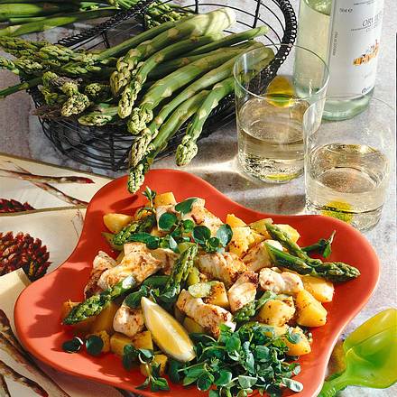 Lauwarmer Kartoffel-Spargelsalat mit Catfish Rezept