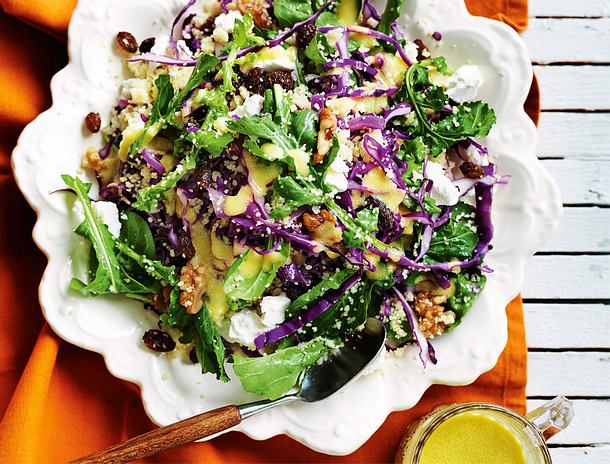 Lauwarmer Rotkohlsalat mit Couscous Rezept