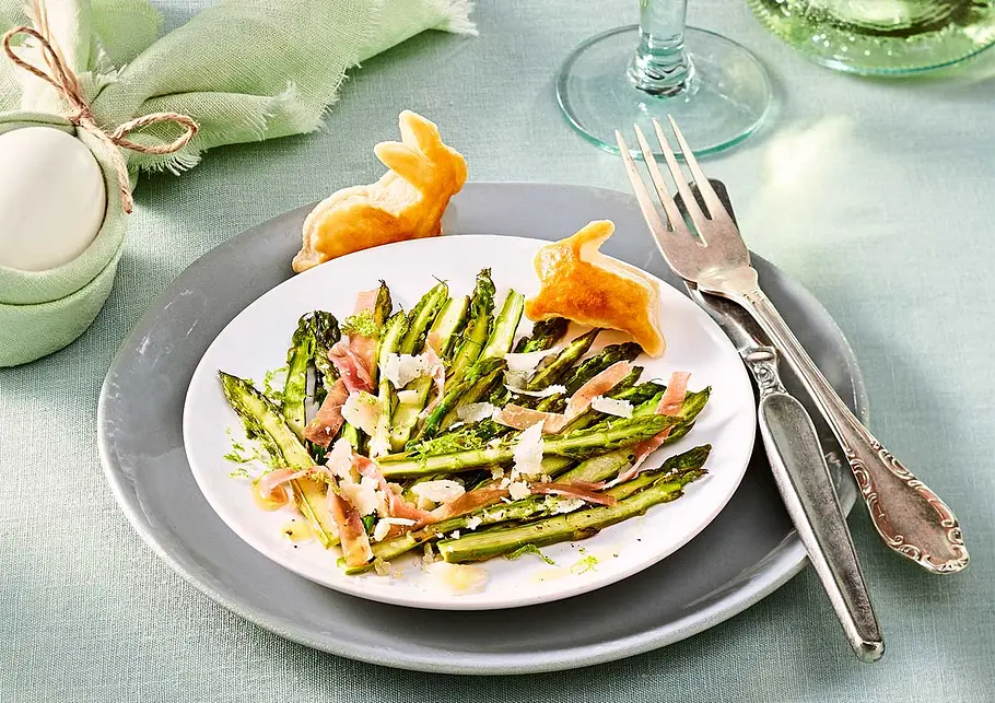 Lauwarmes Spargel-Carpaccio Rezept Lauwarmes Spargel-Carpaccio Rezept