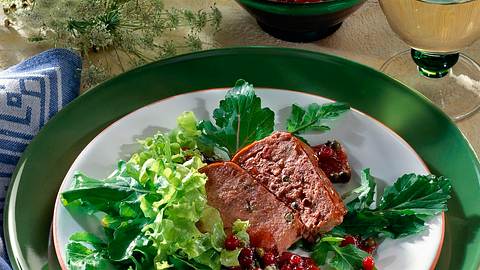 Leberpastete mit Preiselbeervinaigrette Rezept - Foto: Först, Thomas