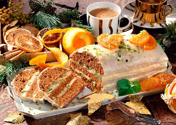 Lebkuchen mit Marzipan-Füllung Rezept Lebkuchen mit Marzipan-Füllung Rezept