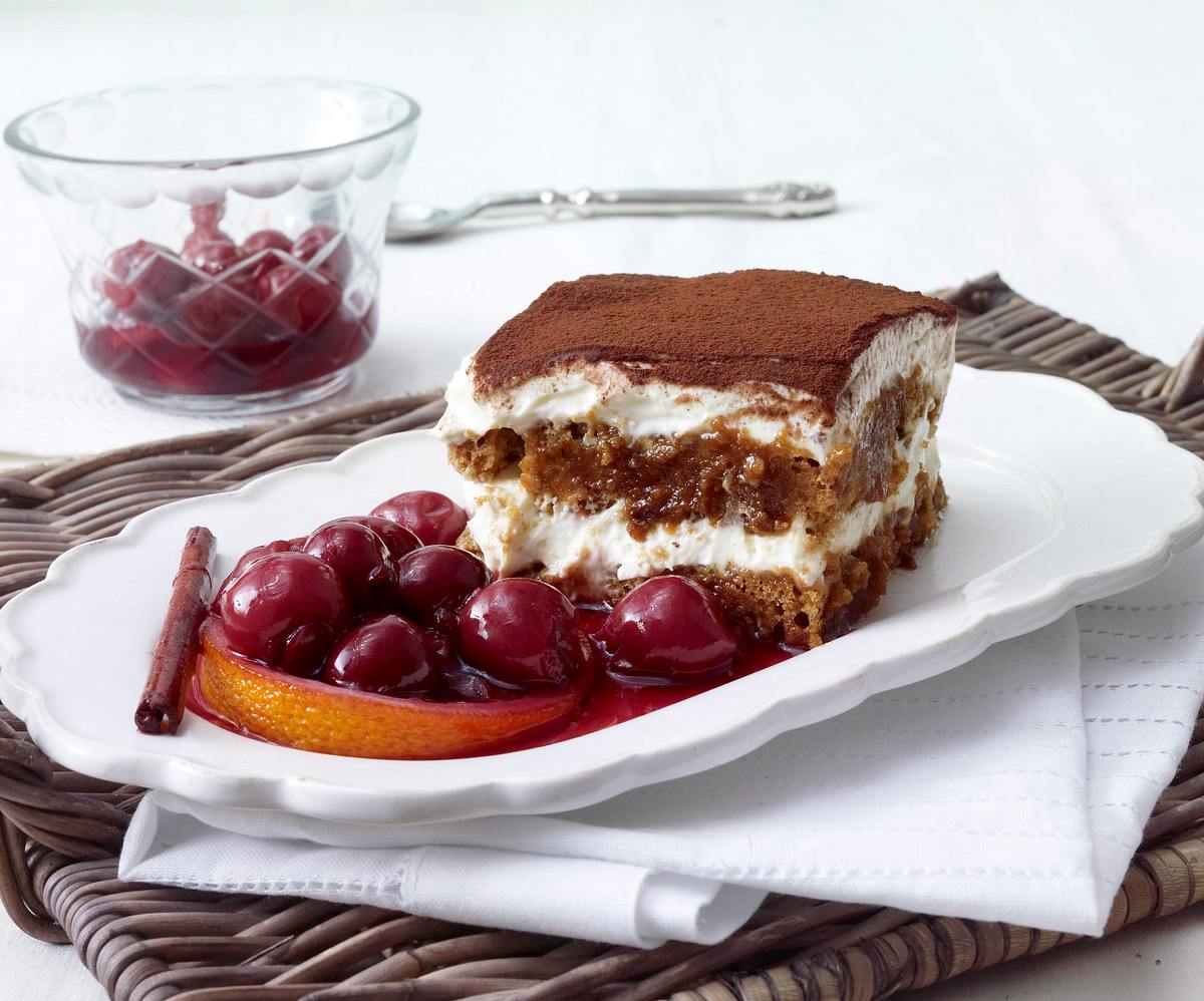 Lebkuchen Tiramisu mit Punschkirschen Rezept