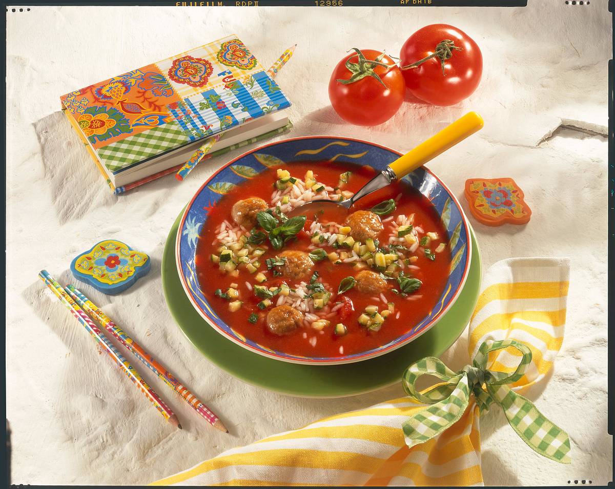 Leckere Tomatensuppe mit Reis Rezept