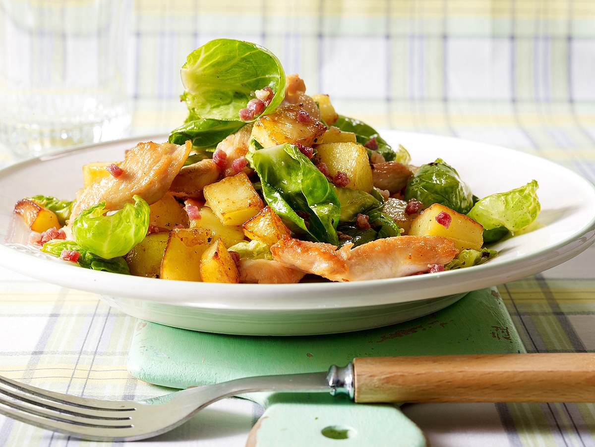 Leichte Bauernpfanne mit Putenstreifen Rezept