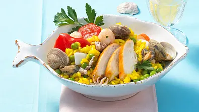 Leichte Paella Rezept - Foto: LECKER @ Bauer Media Group
