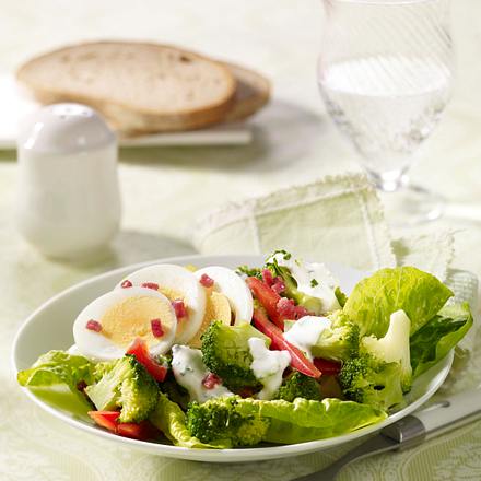 Leichter Brokkoli-Salat Rezept Leichter Brokkoli-Salat Rezept