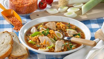 Leichter Linsen-Eintopf mit Hähnchenfilet Rezept - Foto: Maass