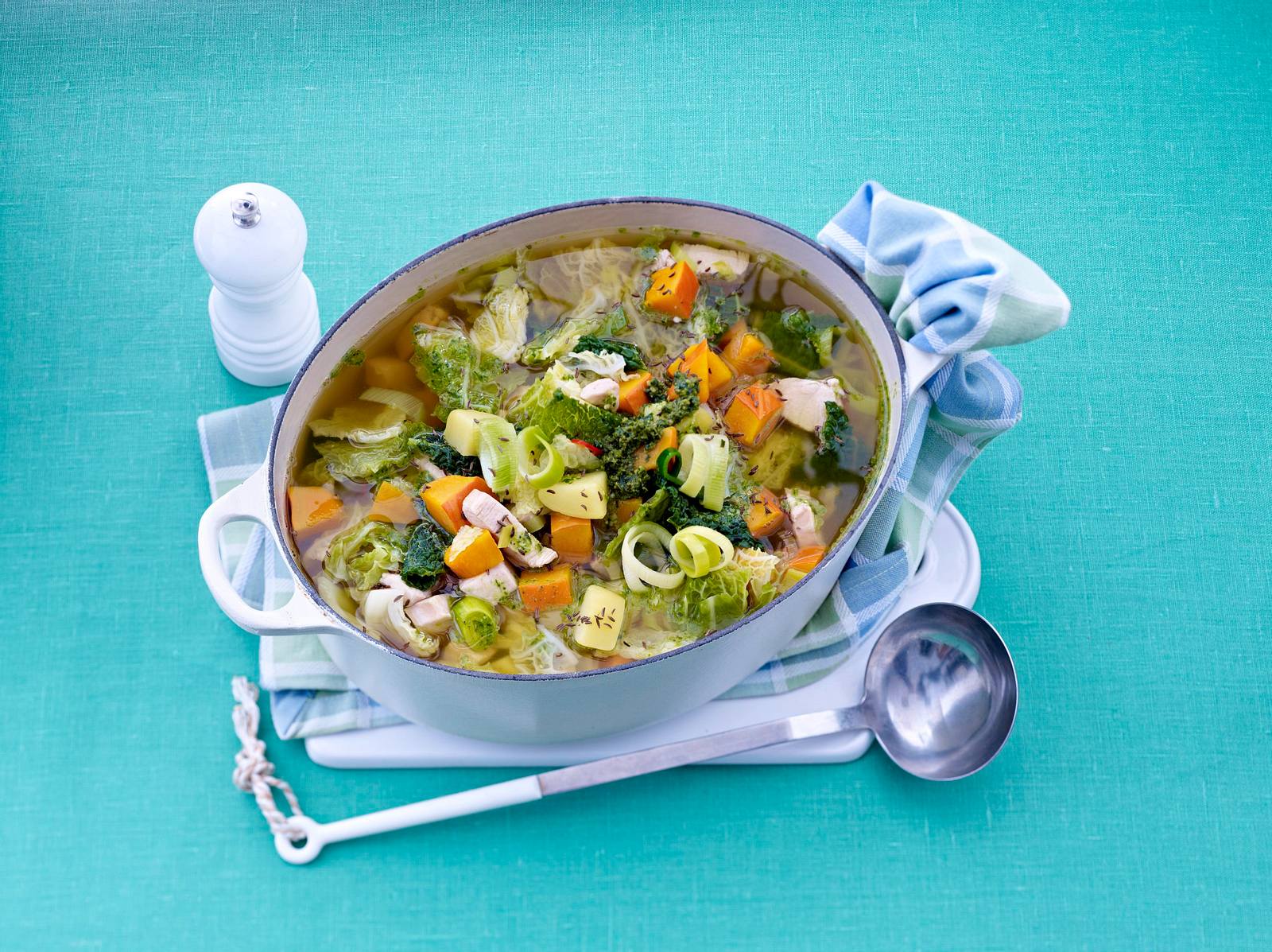 Leichter Wirsing-Hähnchen-Topf Rezept | LECKER