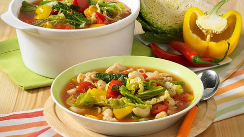 Leichter Wirsingtopf Rezept - Foto: House of Food / Bauer Food Experts KG