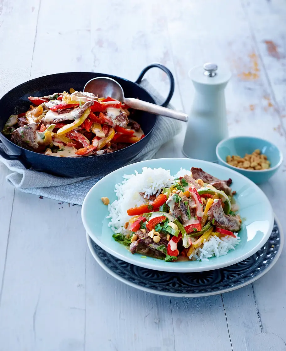 Leichtes Rindergeschnetzeltes mit Kokossoße Rezept Leichtes Rindergeschnetzeltes mit Kokossoße Rezept