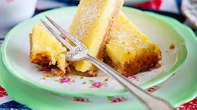 Lemon-Squares Rezept - Foto: LECKER @ Bauer Media Group