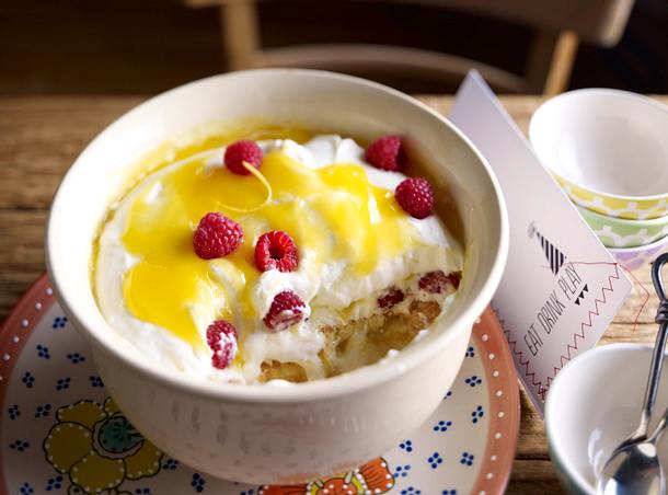 Lemon-Trifle mit Himbeeren Rezept Lemon-Trifle mit Himbeeren Rezept
