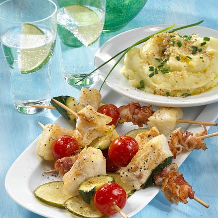 Lengfisch-Schaschlik mit Sesam-Kartoffelpüree Rezept Lengfisch-Schaschlik mit Sesam-Kartoffelpüree Rezept