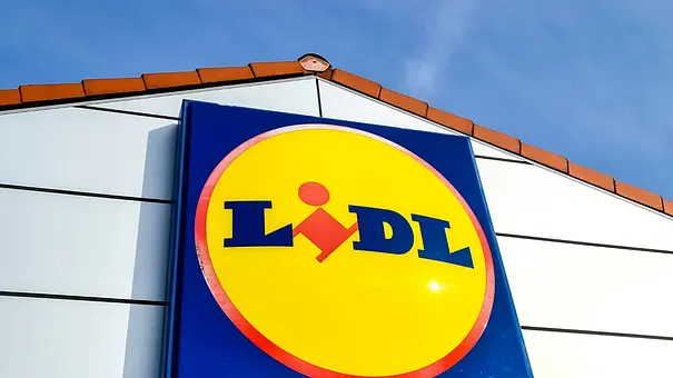 LIDL-Supermarkt Logo auf der Gebäudefassade - Foto: IMAGO / Photo News