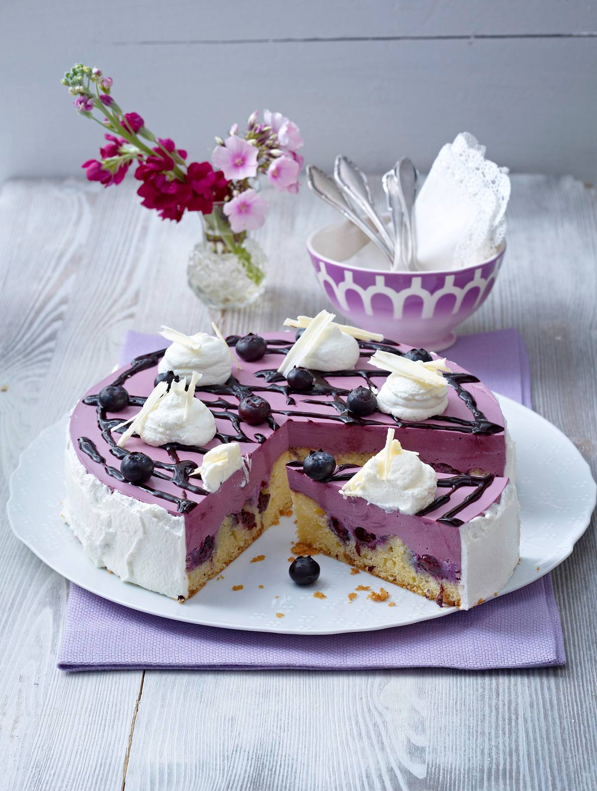 Lila Heidelbeer-Torte Rezept