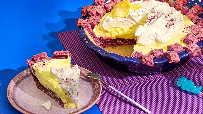 Lila Zitronen-Pie mit Heidelbeeren Rezept - Foto: LECKER @ Bauer Media Group