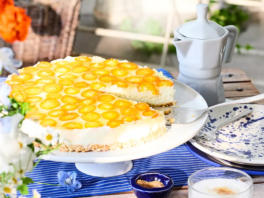 Limetten-Cheesecake mit Kumquatgel Rezept Limetten-Cheesecake mit Kumquatgel Rezept