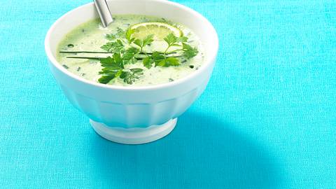 Limetten-Joghurt-Dressing mit Kräutern Rezept - Foto: Först, Thomas