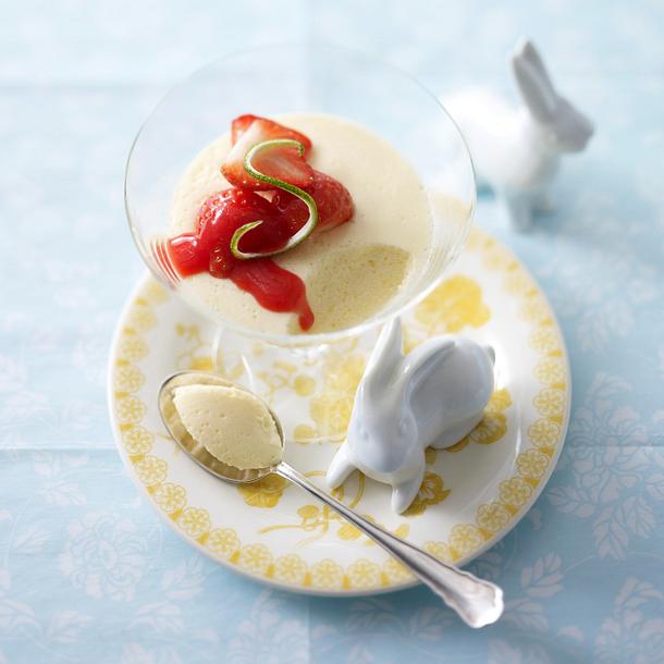 Limettencreme mit Erdbeersoße Rezept Limettencreme mit Erdbeersoße Rezept
