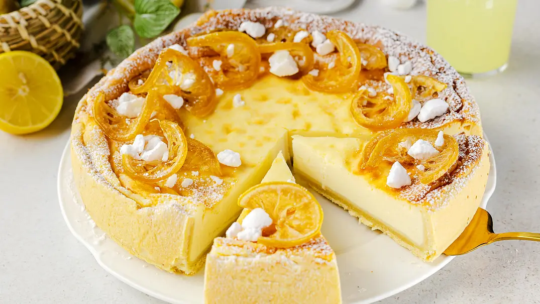 Limoncello-Käsekuchen Rezept - Foto: ShowHeroes für LECKER @ Bauer Media Group