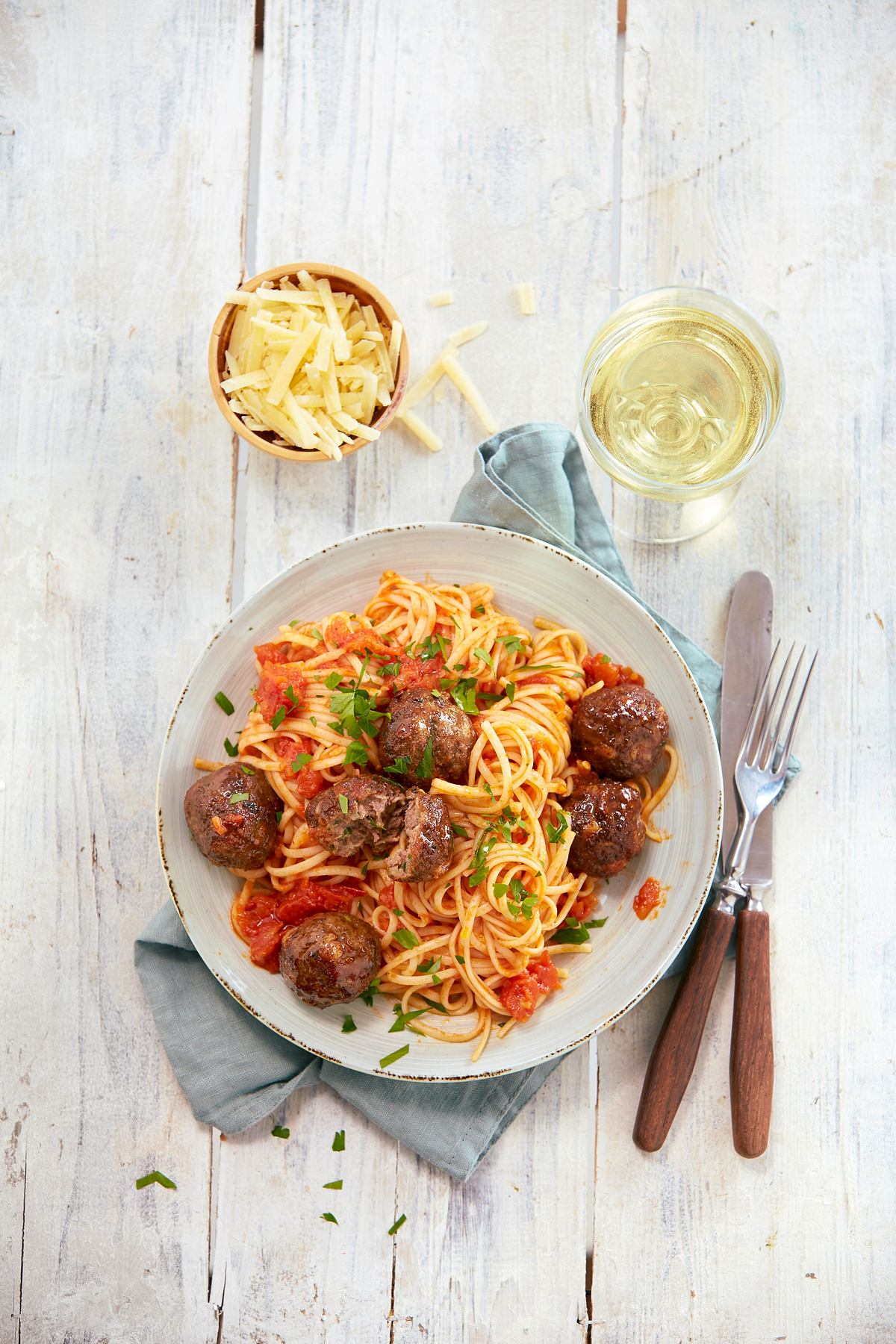 Linguini mit Hackbällchen Rezept