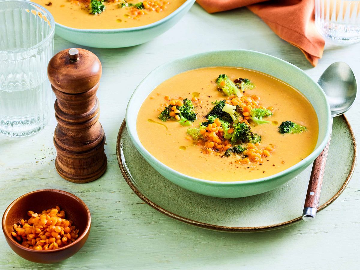 Linsen-Currysuppe mit Brokkoli Rezept | LECKER
