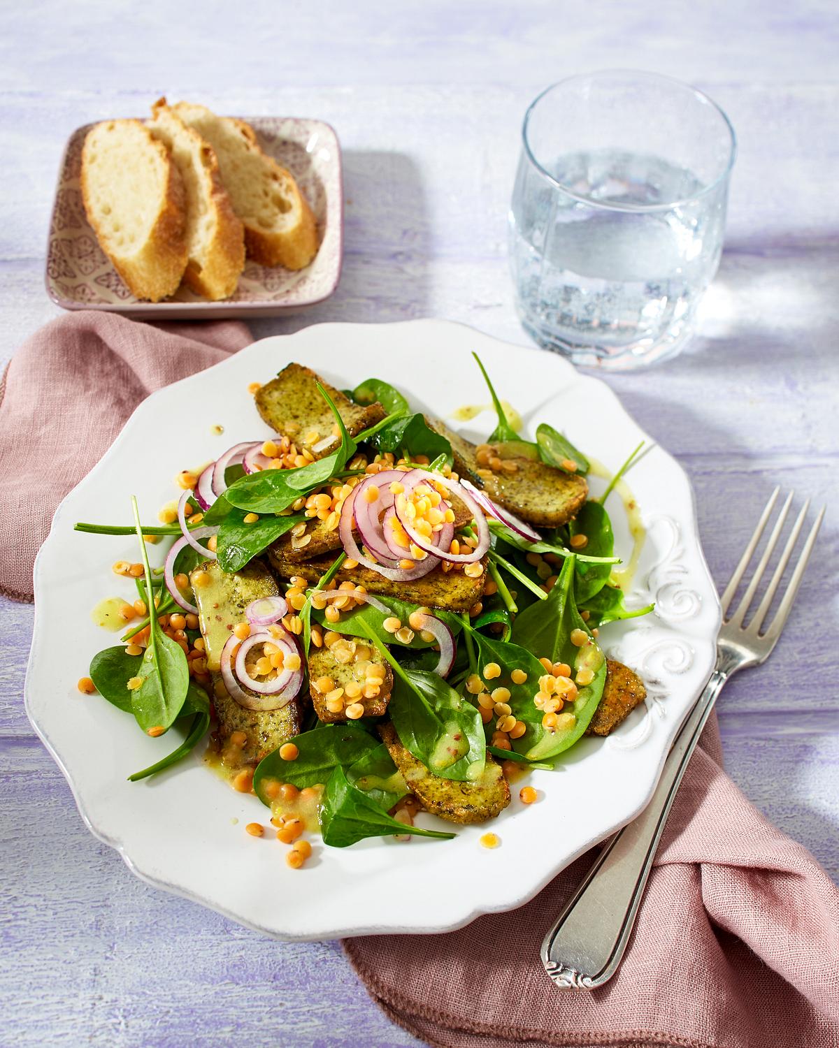 Linsen-Spinat-Salat mit Tofu Rezept