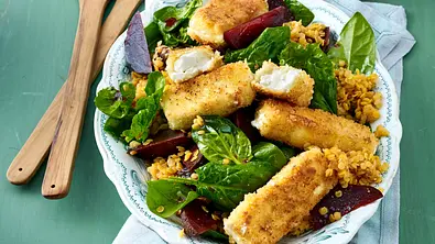 Linsensalat mit gebratenen Fetastreifen Rezept - Foto: LECKER @ Bauer Media Group
