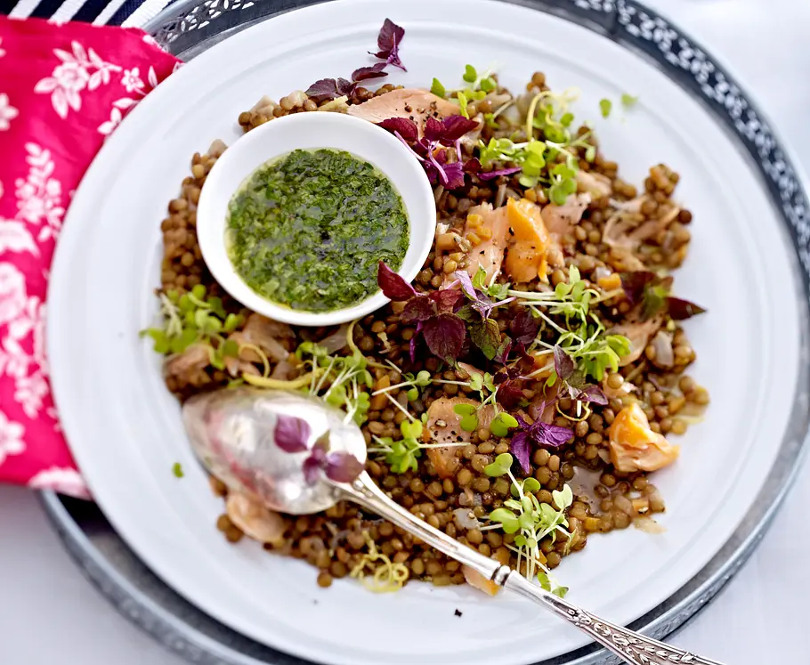 Linsensalat mit Stremellachs und Koriandersalsa Rezept Linsensalat mit Stremellachs und Koriandersalsa Rezept
