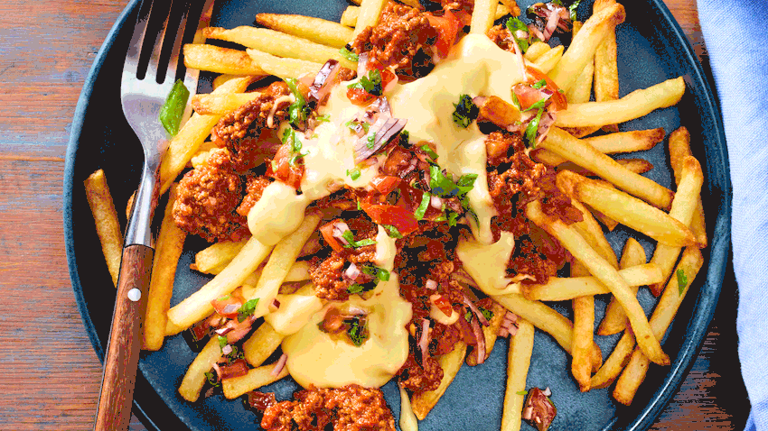 Loaded Fries Chili Cheese style Rezept - Foto: House of Food / Bauer Food Experts KG