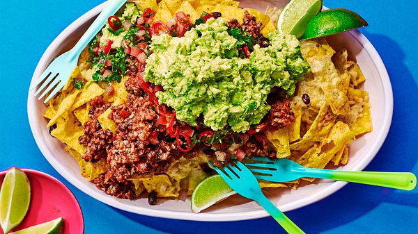 Loaded Nachos mit Hack und Guacamole - Foto: Image Professionals