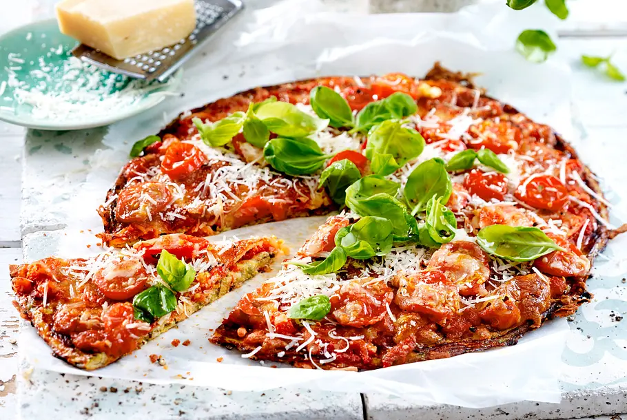 Low Carb Pizza mit Zucchini-Boden Rezept Low Carb-Pizza mit Zucchini-Boden Rezept