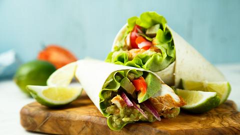 Low Carb Wraps: Die besten Wraps mit weniger Kohlenhydraten - Foto: iStock/ Mariha-kitchen