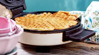 LowCarb Waffeln Rezept - Foto: LECKER @ Bauer Media Group