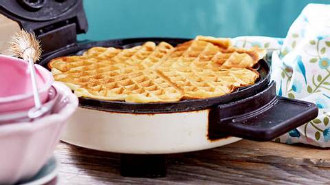 LowCarb Waffeln Rezept - Foto: House of Food / Bauer Food Experts KG