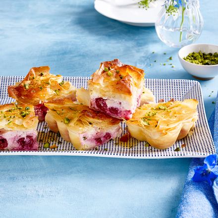Luftige Kirsch-Käse-Tarte Rezept Luftige Kirsch-Käse-Tarte Rezept