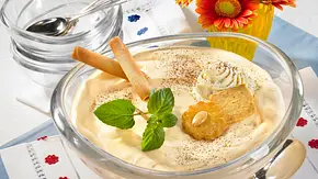 Luftige Sahnecreme Rezept - Foto: LECKER @ Bauer Media Group