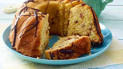 Luftiger Mandel-Kuchen mit Puffreis Rezept - Foto: LECKER @ Bauer Media Group