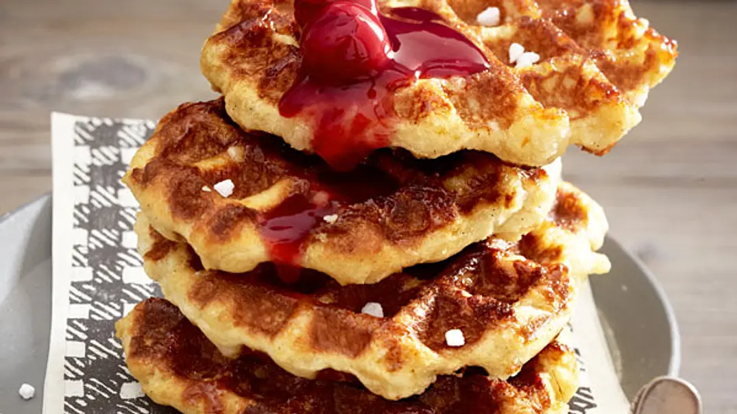 Lütticher Waffeln Rezept - Foto: LECKER @ Bauer Media Group Lütticher Waffeln Rezept - Foto: LECKER @ Bauer Media Group