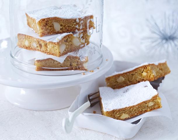 Macadamia Blondies Rezept Macadamia Blondies Rezept