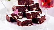 Macadamia-Brownies Rezept - Foto: LECKER @ Bauer Media Group Macadamia-Brownies Rezept - Foto: LECKER @ Bauer Media Group