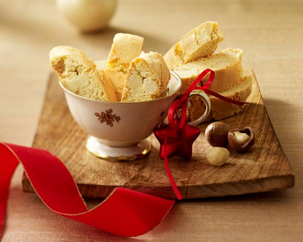 Macadamia-Cantuccini Rezept Macadamia-Cantuccini Rezept