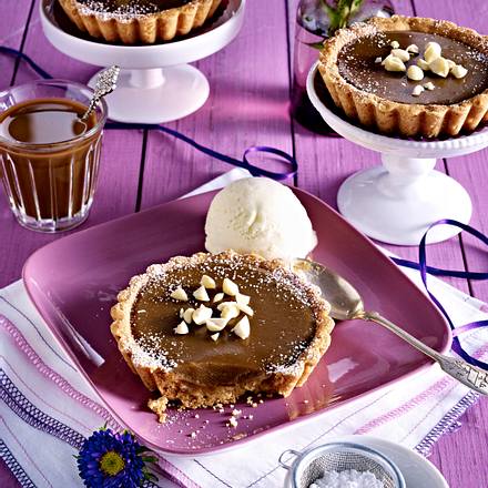 Macadamia-Tartelettes mit Karamellcreme Rezept
