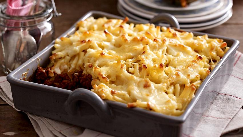 Macaroni & Cheese mit Bolognese Rezept - Foto: House of Food / Bauer Food Experts KG