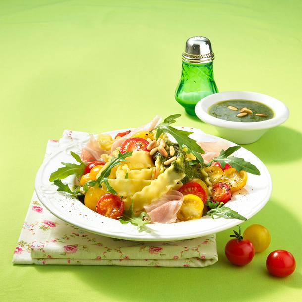 Mafaldine mit bunten Kirschtomaten Rezept Mafaldine mit bunten Kirschtomaten Rezept
