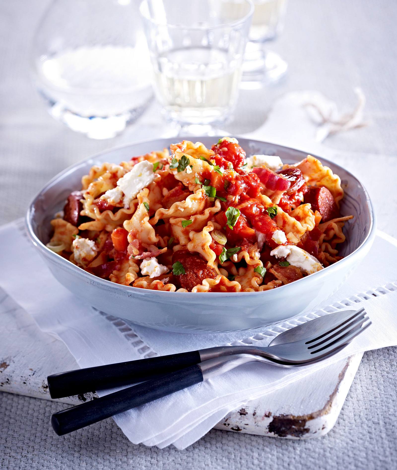 Mafaldine mit Chorizo &amp; Feta Rezept | LECKER
