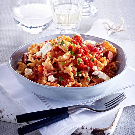 Mafaldine mit Tomaten-Chorizo-Soße Rezept Mafaldine mit Tomaten-Chorizo-Soße Rezept