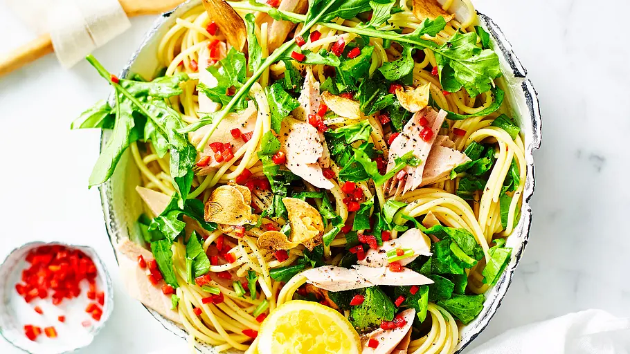 Magic-Knofi-Spaghetti „al tonno“ Rezept - Foto: LECKER @ Bauer Media Group Magic-Knofi-Spaghetti „al tonno“ Rezept - Foto: LECKER @ Bauer Media Group