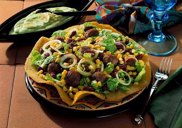 Mais-Bohnen-Salat mit Maisfladen Rezept Mais-Bohnen-Salat mit Maisfladen Rezept